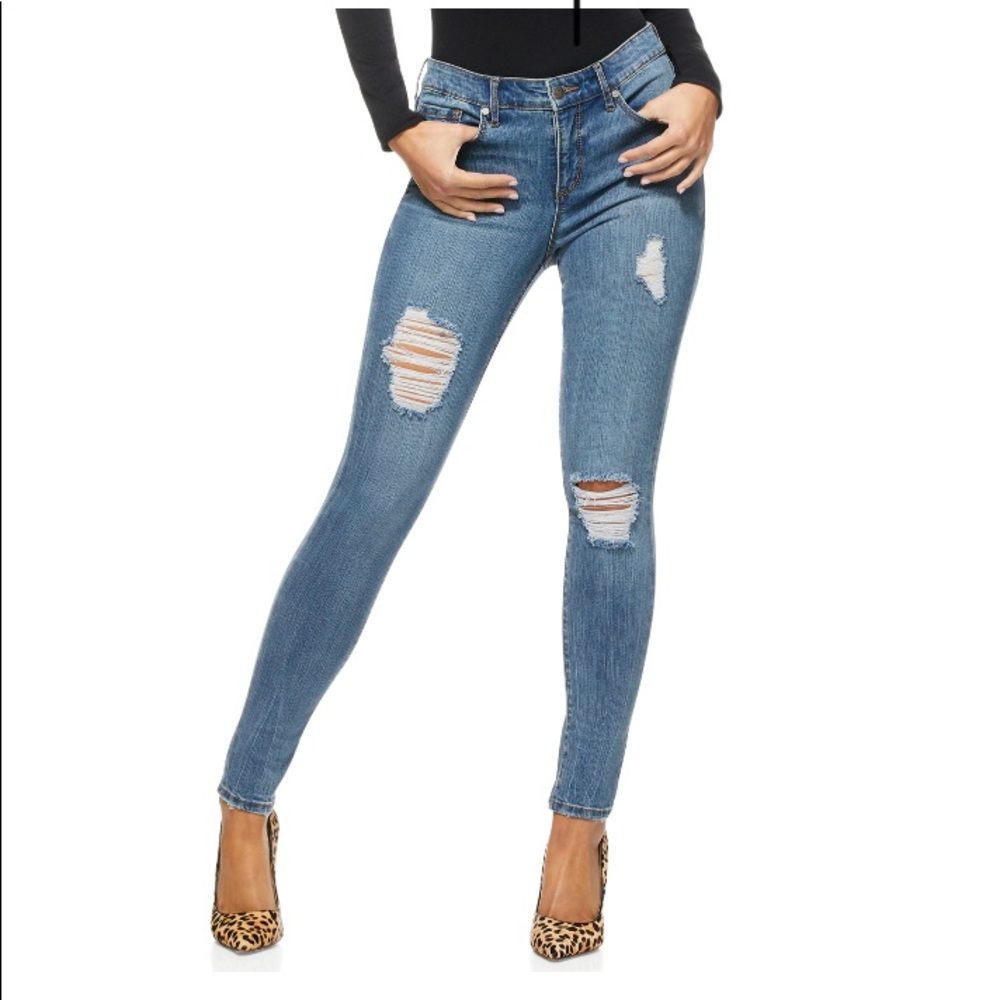 Sofia Jeans by Sofia Vergara Women’s Sofia Skinny Ankle Jeans